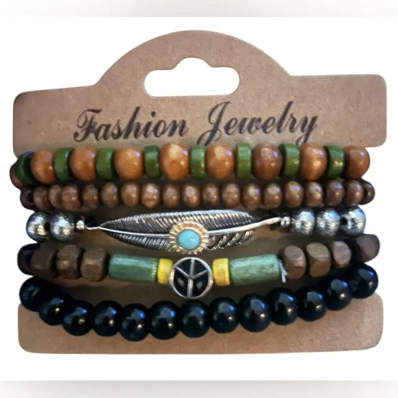 96. MEW 5 Piece Stackable Beaded Bracelet Set - Picture 1 of 2